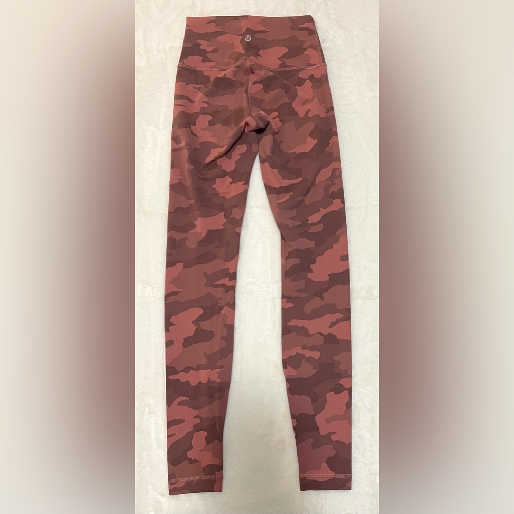 NWOT Lululemon Print Yoga Pants